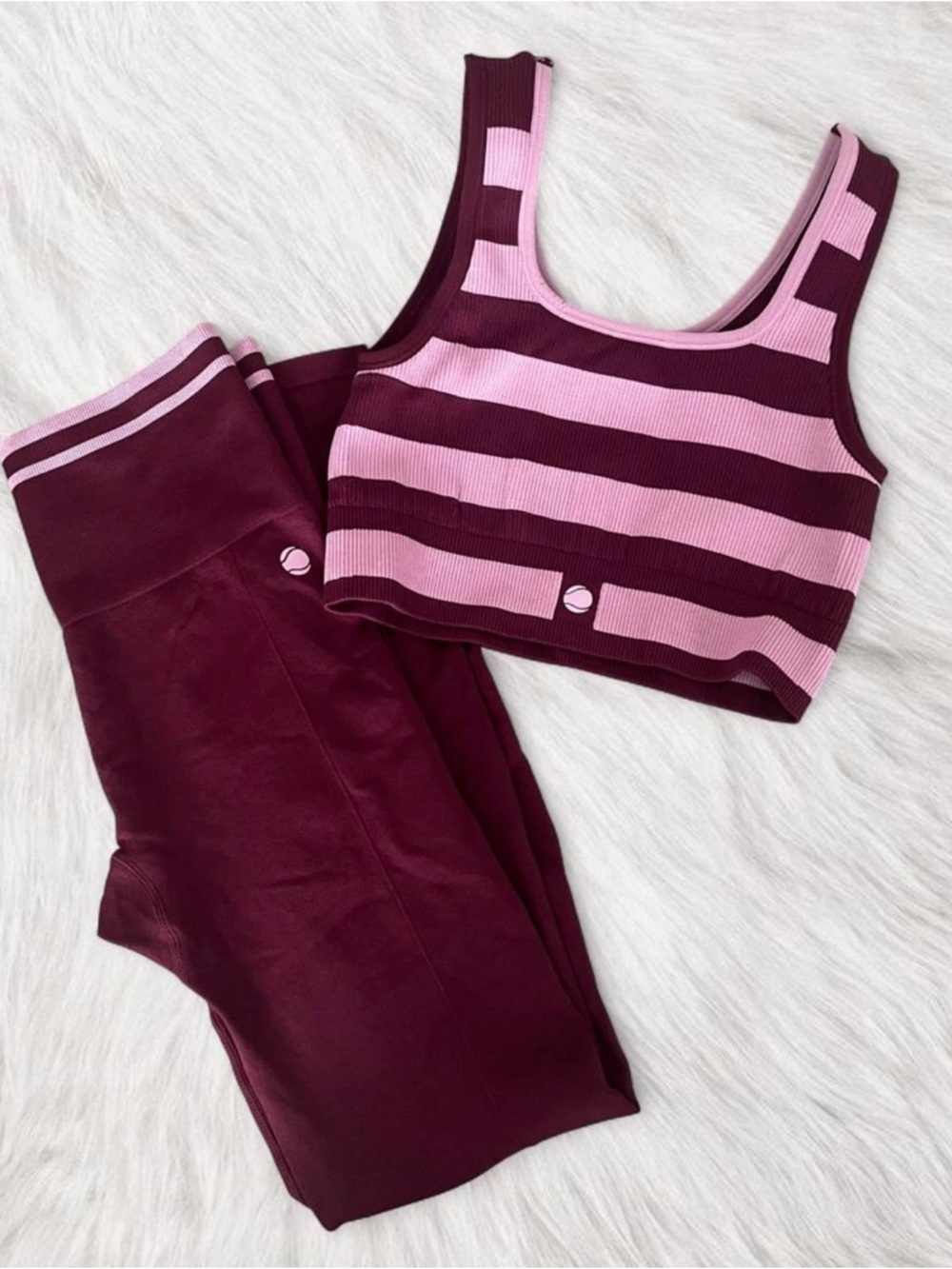 Penn Leggings & Reversible Sports Bra Set - Picture 2 of 6